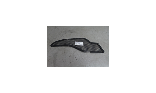 Grille inférieure droite pare-choc arrière ferrari 458 (81373400)