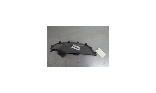 Grille Superieure Droite Pare Choc Arriere Ferrari 458 (84093400)