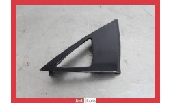 Plaque Habillage Pied Rétroviseur Gauche Ferrari 355 (64507400/A) (Adaptable)