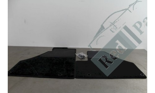 JEU DE TAPIS DE SOL NOIR FERRARI F430 (68936990)