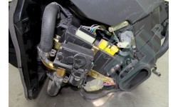 BOITIER DE CONTROLE DE CLIMATISATION FERRARI 456 M (65674800/U)