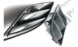 GRILLE D'AILE DROITE EN CARBONE FERRARI CALIFORNIA (81284010/A)