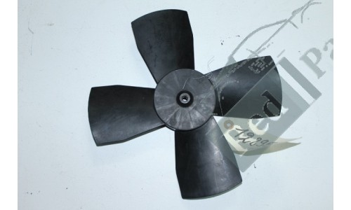 PALES DE VENTILATEUR FERRARI 208/288/328/MONDIAL/TESTAROSSA (122953)