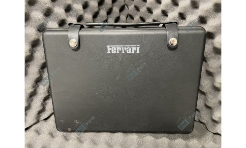 Trousse à Outils Ferrari F430 (215274/U) (Pièce Occasion)