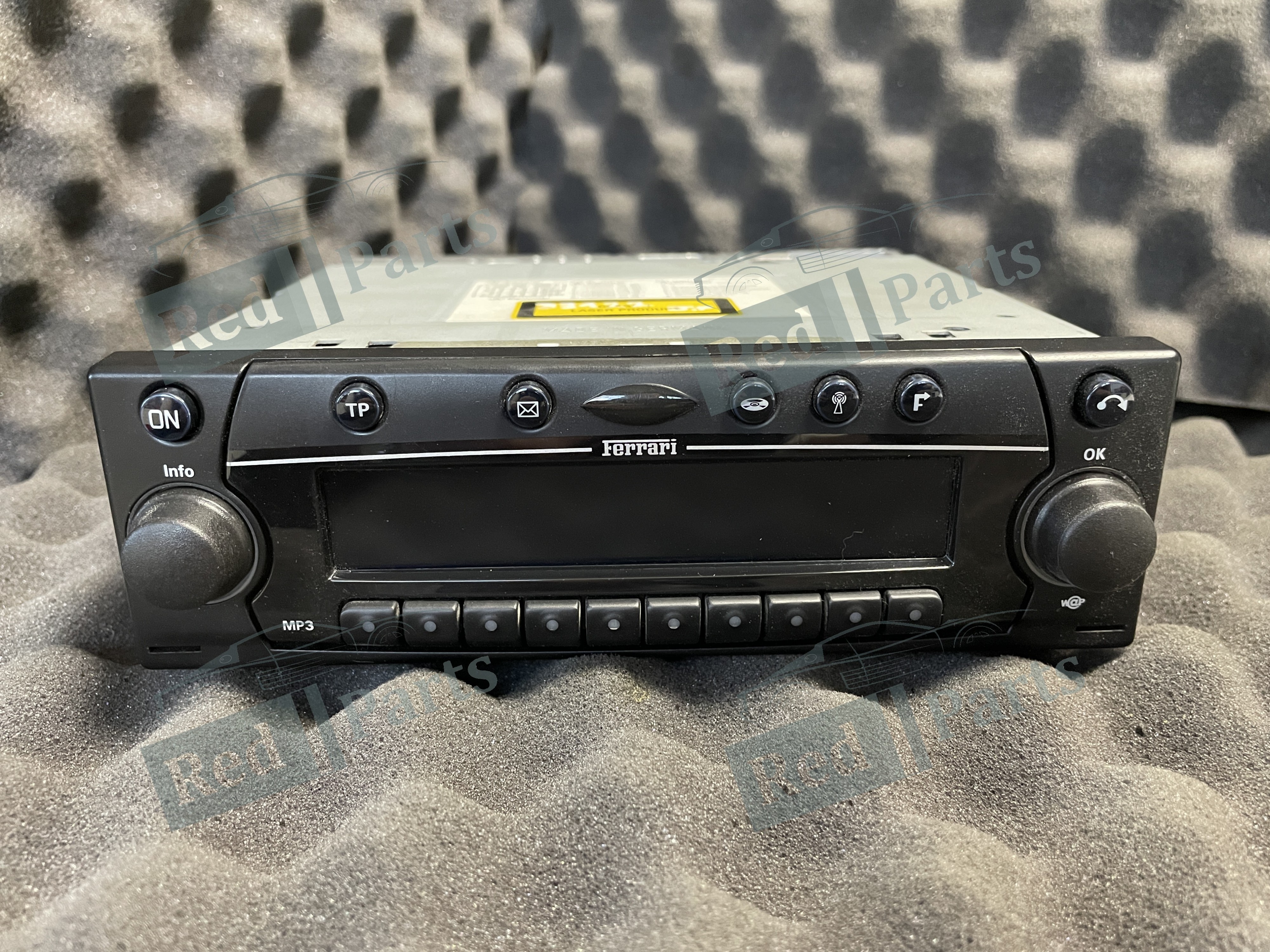 Autoradio & Lecteur CD & Bluetooth (BECKER) Ferrari 360 / F430 / 575 / 612 (217283/U) (Occasion)