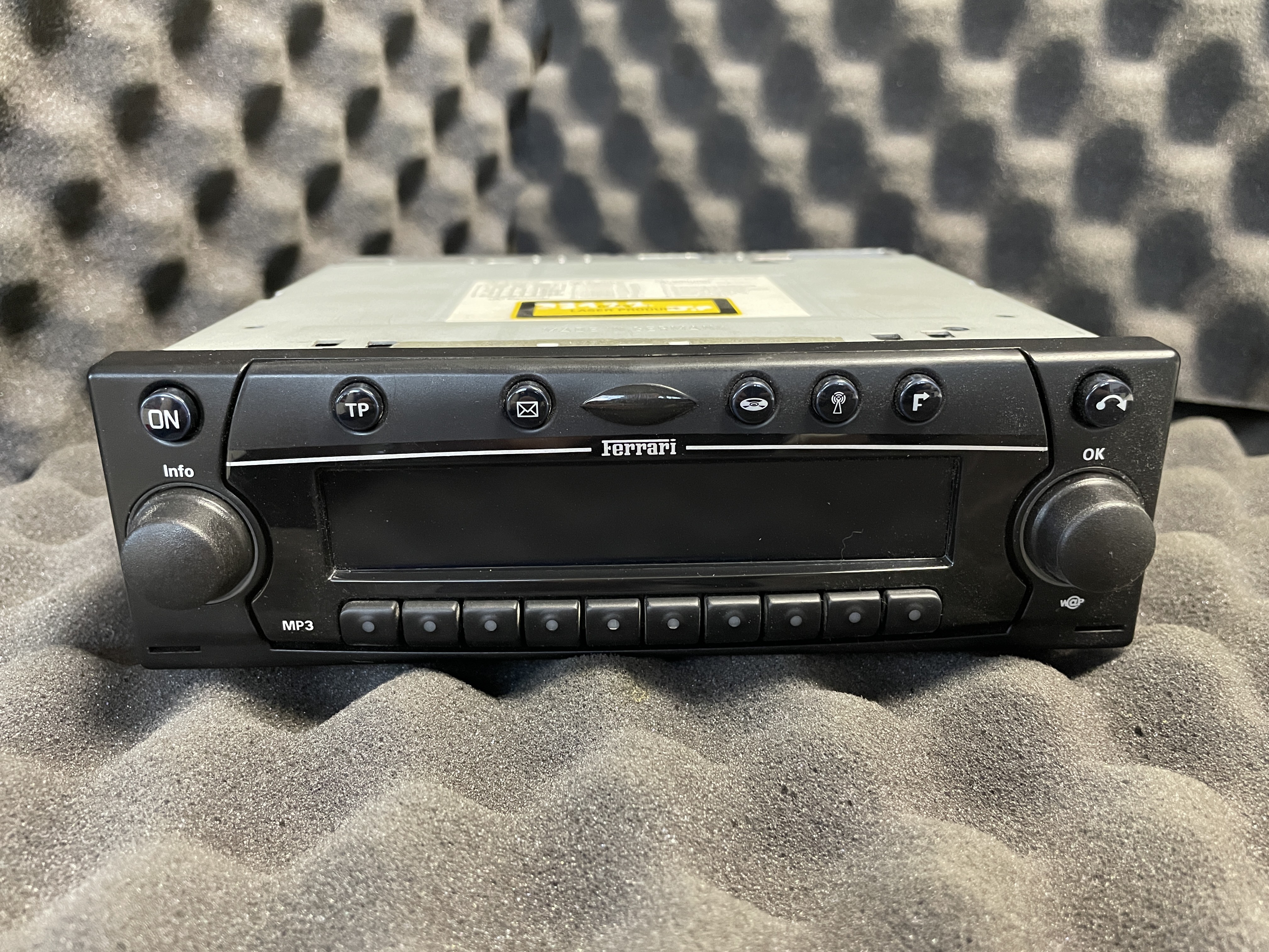 Autoradio & Lecteur CD & Bluetooth (BECKER) Ferrari 360 / F430 / 57