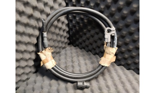 Câble Positif de Batterie, à Partir de la Voiture n° 84952 Ferrari Testarossa(144474/U) (Occasion)