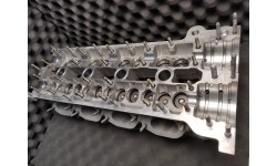 Culasse Gauche Sans Arbres à Cames Ferrari 360 F131 3.6l Modena/Spider ()
