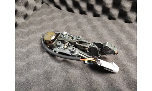 Poignée Extérieure Porte Droite Ferrari 456 M (65808200)