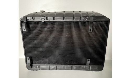 Radiateur D'eau Ferrari 365 GT 2+2 (800245/R) (Pièce Reconditionné)