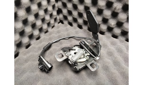 Serrure de Capot Avant Ferrari California/FF/GTC4/F12/812 (83752200)