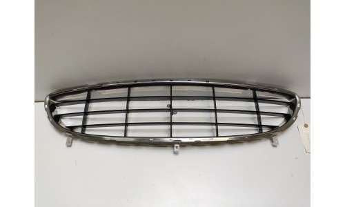 Grille calandre avant ferrari california (82968300/U) (Occasion)