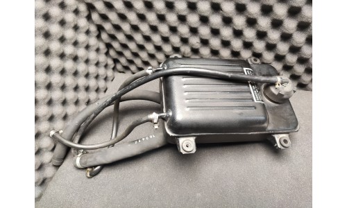 vase d'expansion/bocal liquide refroidissement ferrari F355 (153477/U)