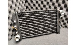 Radiateur d'Huile Ferrari Mondial 3,4 T (154587/U) (Pièce Occasion)