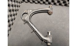 Triangle de suspension supérieur avant droit ferrari 208/308/328 (104392/U)