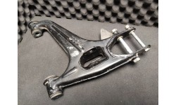 Triangle/Bras de Suspension Avant Inférieur Ferrari 456/550/575 (168727/U) (Pièce Occasion)