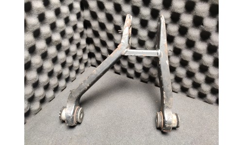 Triangle supérieur suspension avant droit ferrari 208/328/mondialQV (131900/U)