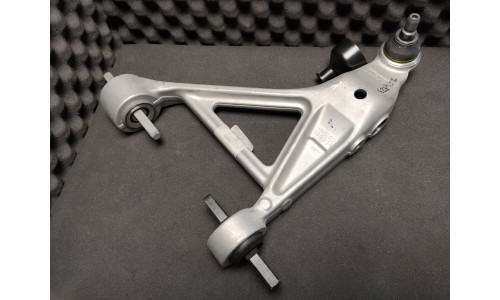 Triangle/Bras de Suspension Avant Inférieur Ferrari 458 / California / 488 (264524/U) (Pièce Occasion)