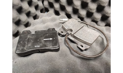 Jeu de Plaquettes de Frein Avant Ferrari 512TR (70000802/U & 70000924/U) (Pièce Occasion)