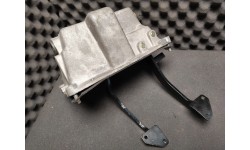 Support de Pédale d'Embrayage  Ferrari Mondial (129614/U) (Pièce Occasion)
