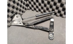 Charnière Droite de Male Arrière Ferrari 456/550/575 (63143000/U) (Pièce Occasion)