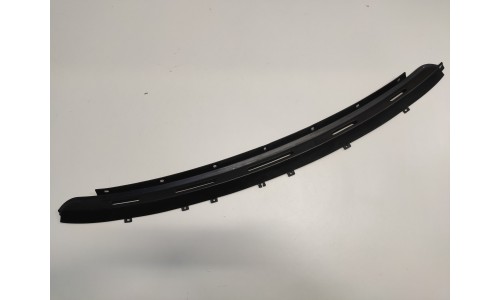 Grille Soufflerie/Désembuage Pare-Brise Avant Ferrari 456 / 550 /575 ( 63202100/U) (Pièce Occasion)
