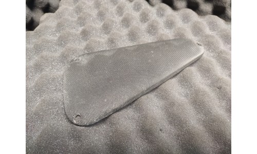 Grille de Haut-Parleurs Arrière Gauche Ferrari 456 GT / GTA ( 63730000/U) (Pièce Occasion)