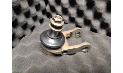 Rotule Inférieur de Triangle / Barre Stabilisatrice Ferrari 456 / 550 / 575 (154396/U) (Pièce Occasion)