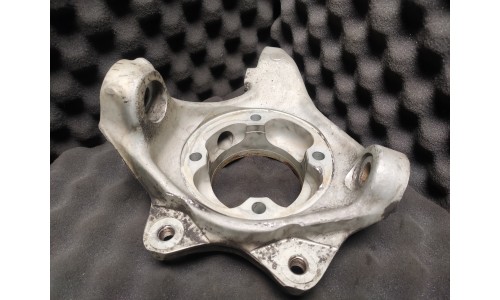 PORTE MOYEU GAUCHE FERRARI F355 (167485/U)