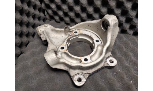 Fusée Avant Droite avec Rotule Inférieur et Supérieur Ferrari 456 GT / GTA (153208/U) (Pièce Occasion)
