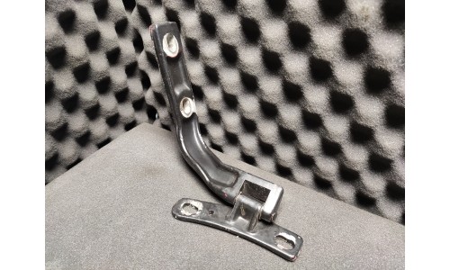 charnière gauche capot moteur ferrari testarossa (61497800)