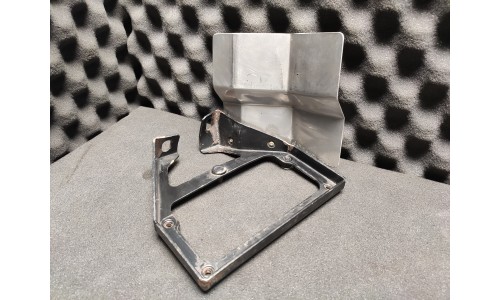 SUPPORT DROIT DE BOBINE D'ALLUMAGE FERRARI 456/550 (155319/U)