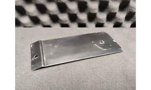 plaque passage de roue arrière droit ferrari 456 (64467500/U)