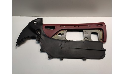 Panneau de Porte Passager Nu Cuir Bordeau et Noir Maserati 4200 (M-67246200/U) (Pièce Occasion)