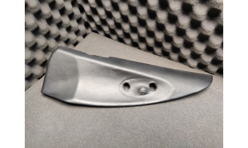 Panneau Supérieur de Panneau de Porte Droit Passager Cuir Noir Ferrari 360 Spider / Modena (65707500/U) (Pièce Occasion)