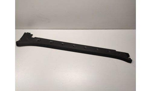 Garniture de Longeron /Bas de Caisse Porsche992 (992854883/U) (Pièce Occasion)