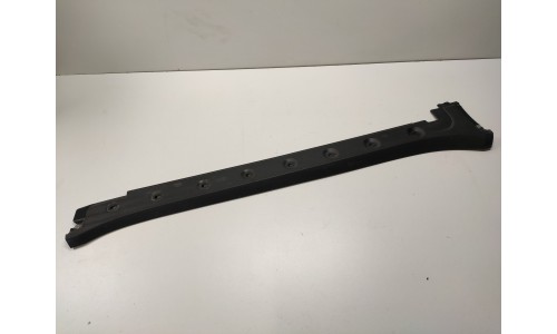 Garniture de Longeron /Bas de Caisse Gauche Porsche992 (992854883/U) (Pièce Occasion)