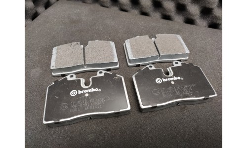 Kit Plaquettes de Freins Arrière BREMBO Ferrari 348 / 355 / 550 / 575 (70000953)