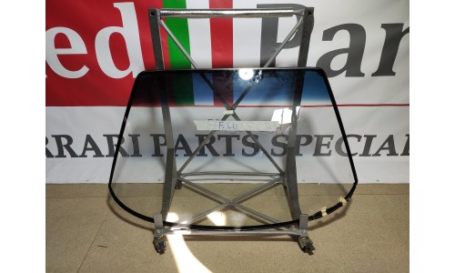 pare-brise ferrari F40 (chauffant) (62463000 remplacé par 62463010)