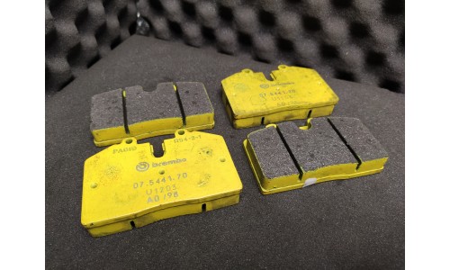 Jeu de Plaquettes de Frein Avant Ferrari 355 (70000874)
