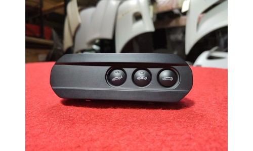 Commutateur de Remorquage + Alarme + Ouverture Capot Avant McLaren MP4-12C (11M1087CP01/U) (Pièce Occasion)