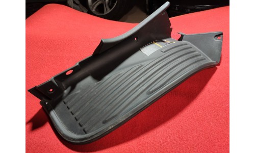 Passage de Roue Droit McLaren MP4-12C (11A1904CP/U) (Pièce Occasion)